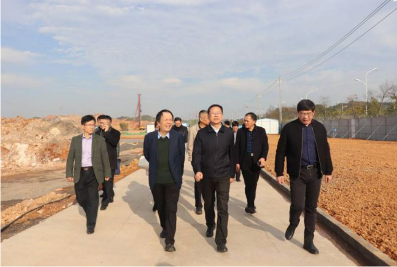 宜春市政協(xié)領(lǐng)導蒞臨職業(yè)技術(shù)學院新校區(qū)項目現(xiàn)場視察指導